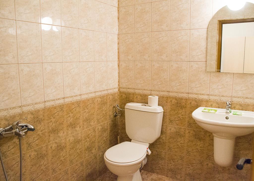 Paunovi Guest House Primorsko Eksteriør bilde