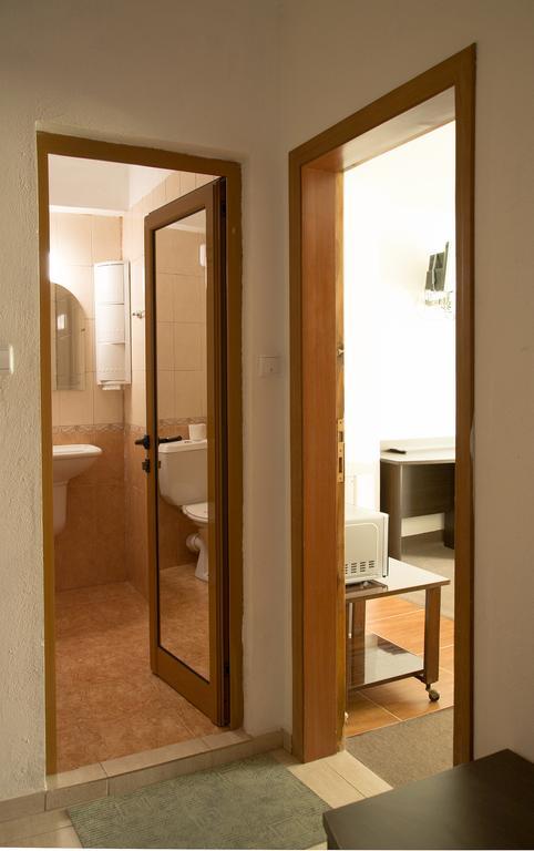 Paunovi Guest House Primorsko Rom bilde