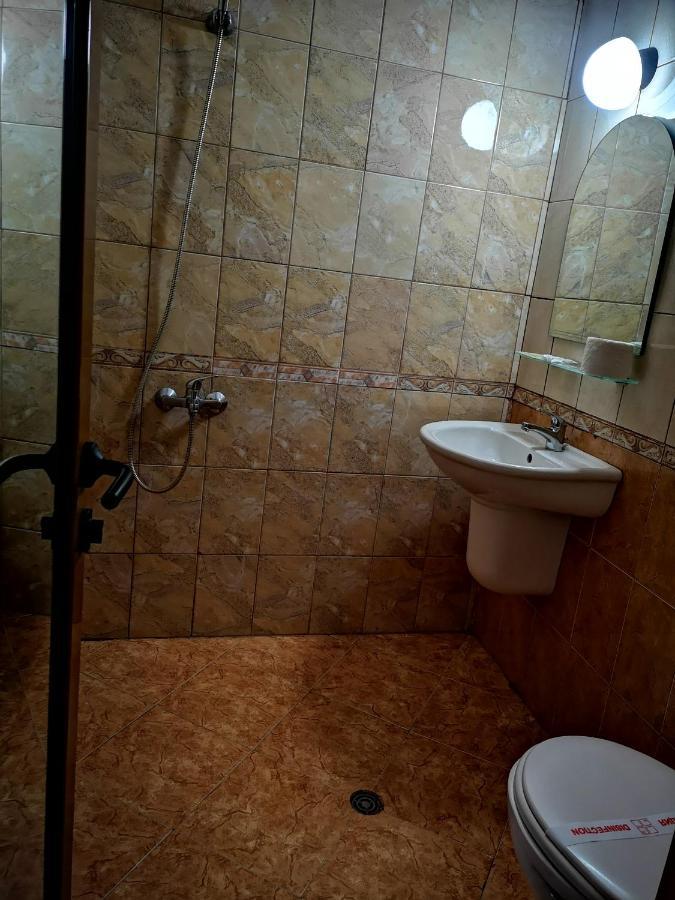 Paunovi Guest House Primorsko Eksteriør bilde