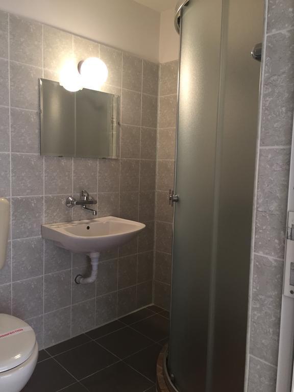 Paunovi Guest House Primorsko Eksteriør bilde